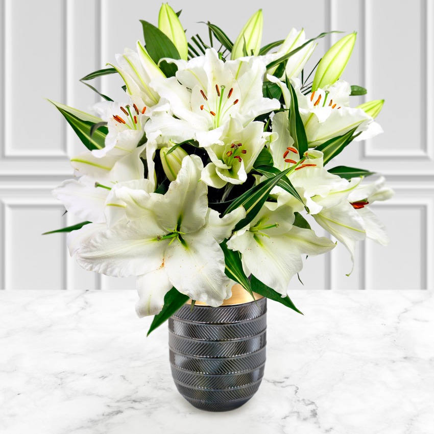 Deluxe White Lily Bouquet